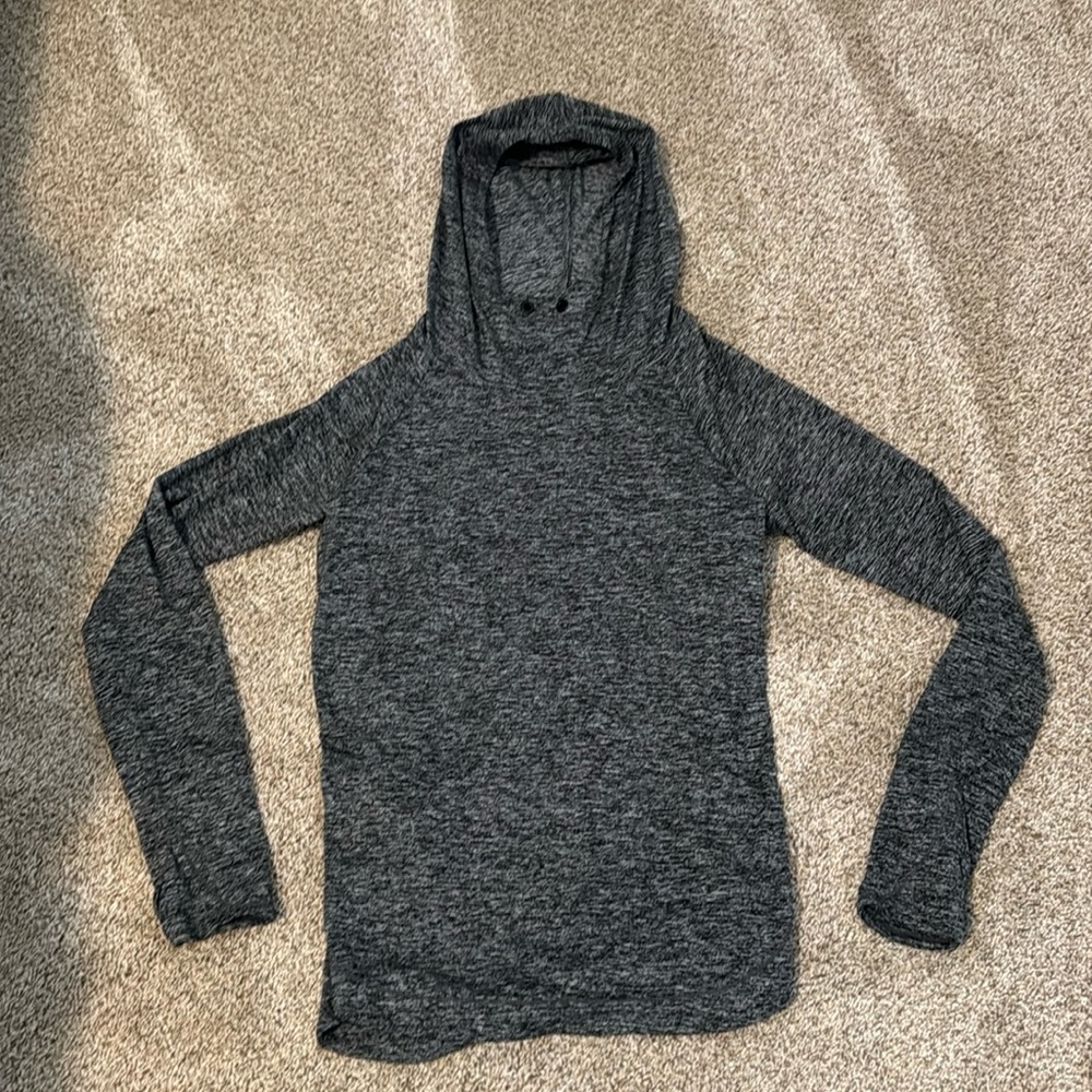 Athleta gray pullover in small